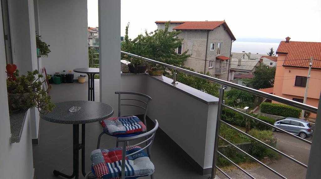 Apartment Cvjetna Риека Экстерьер фото